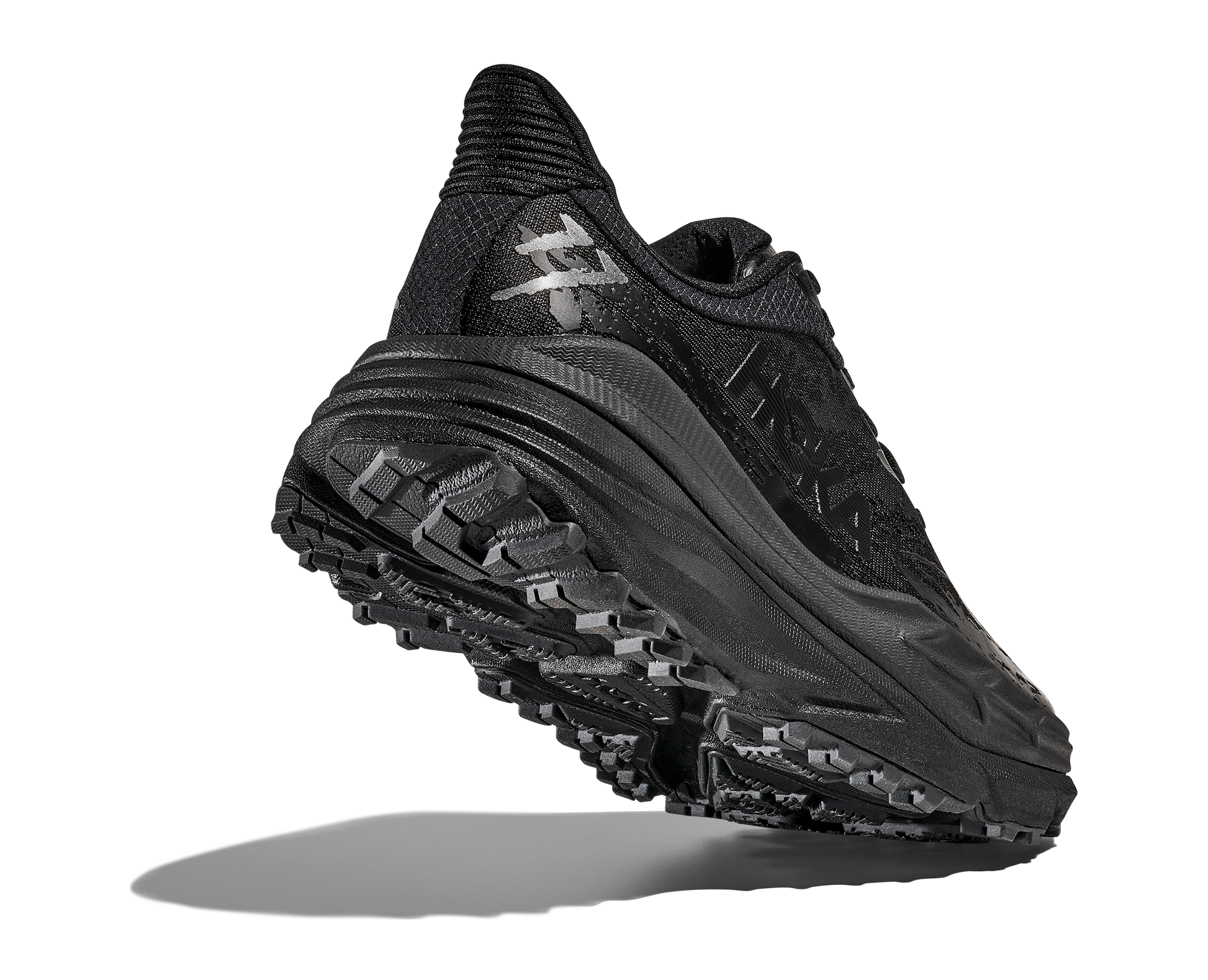 herrmodell. Hybridsko för alla underlag. En av Hokas stabilaste skor med pronationsstöd. En väldämpad sko som avlastar rygg och knä. Färg svart.