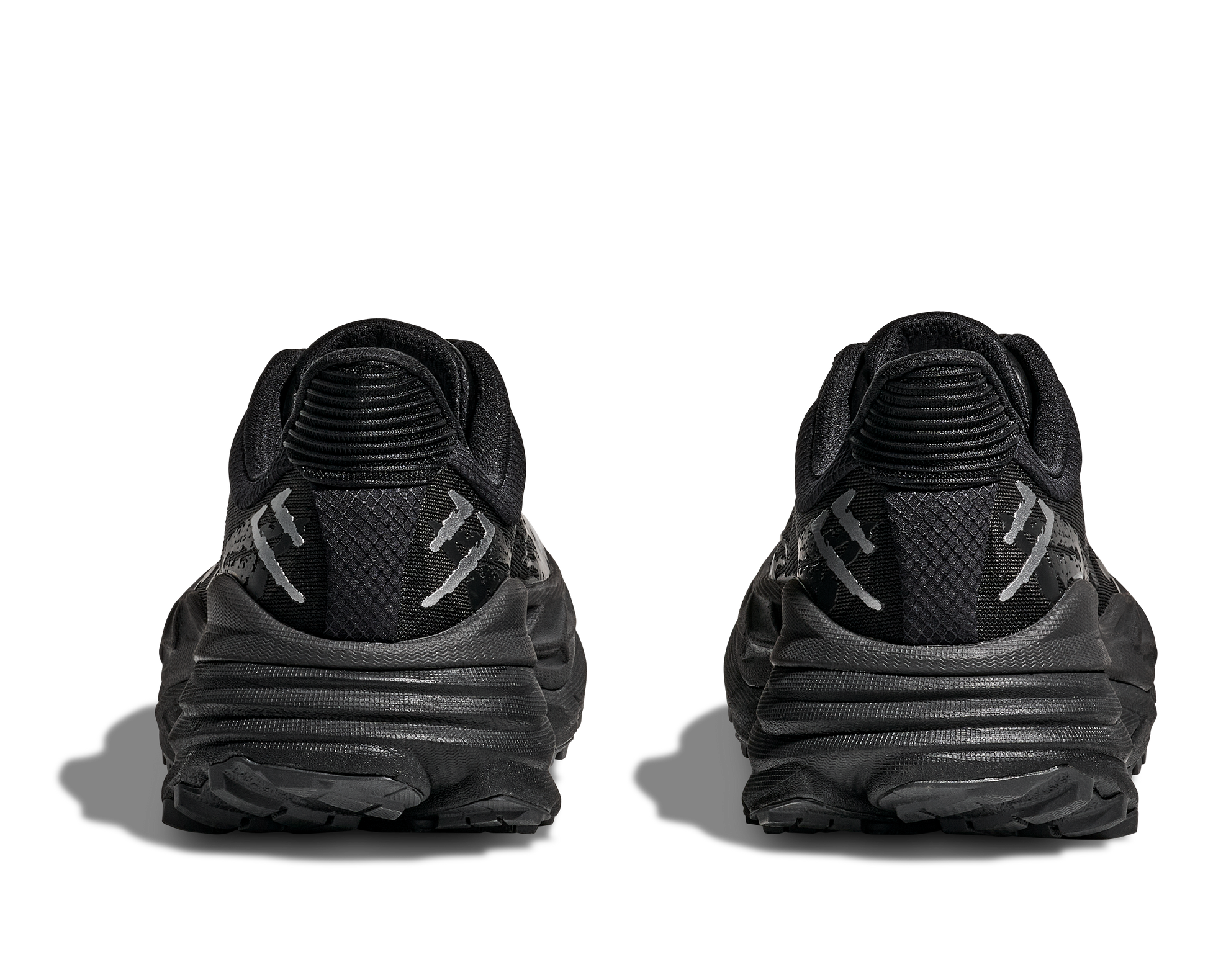 herrmodell. Hybridsko för alla underlag. En av Hokas stabilaste skor med pronationsstöd. En väldämpad sko som avlastar rygg och knä. Färg svart.