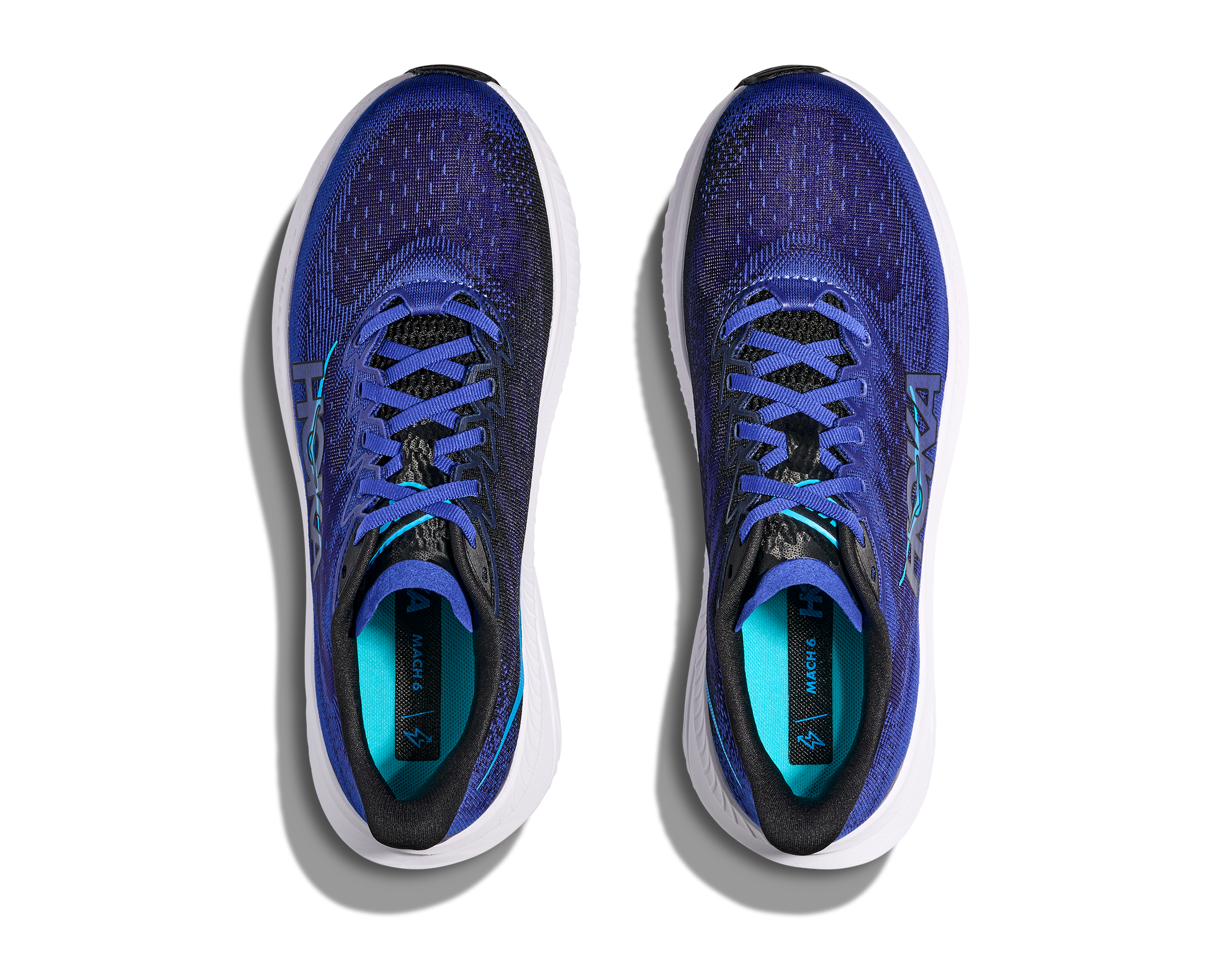 tävling och löpbandet. Blå färg med svarta detaljer och vit sula. Köpt hos oss