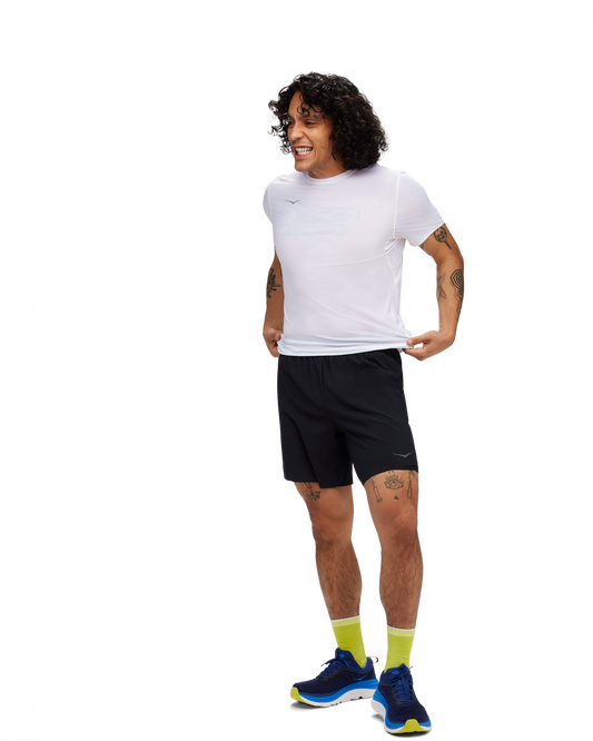 mjuka och stretchiga löpar shorts med innershorts i svart färg. En ficka i innershortsen