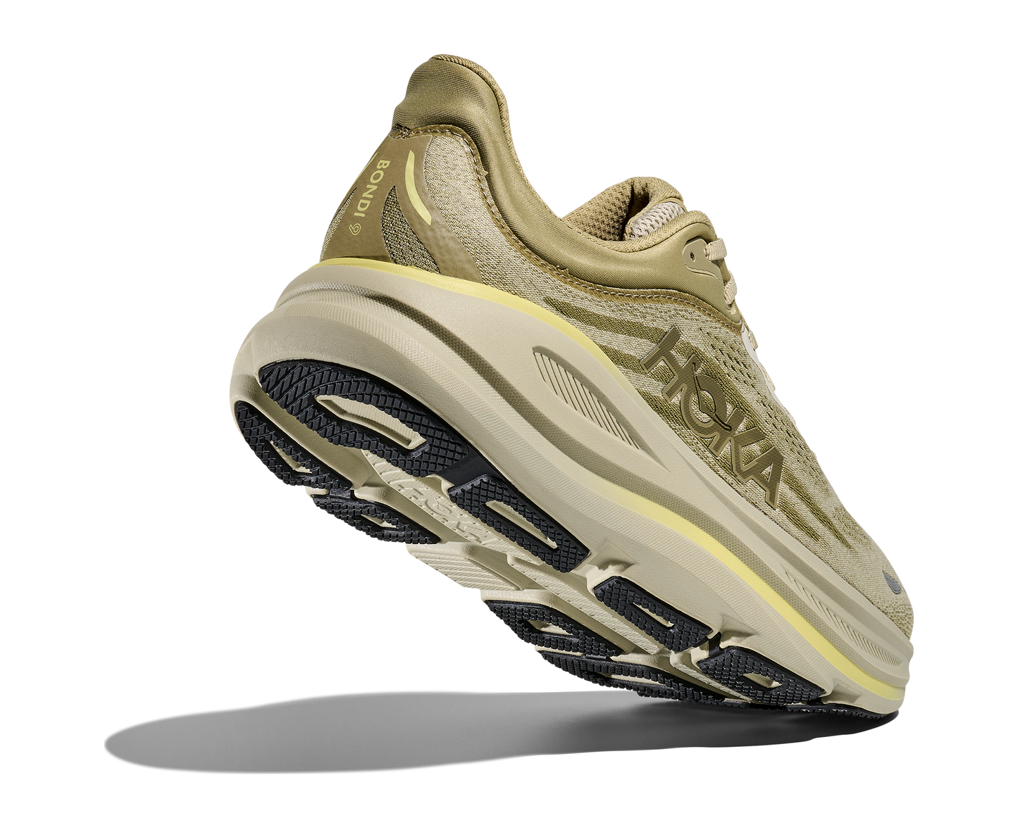dämpad herrsko. Perfekt för en mjuk och skonsam löpning. Även en super bra arbetssko som avlastar kroppen under hela dagen. Gröna och beigea nyanser på denna sko med gula detaljer. Köp hos dina Hoka specialister i Sverige idag!