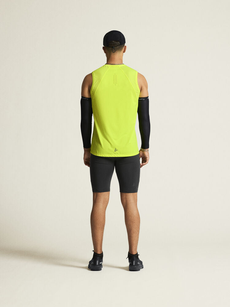 Craft ADV Essence Short Tights 2 M. Svarta korta träningstights till herr. Bred