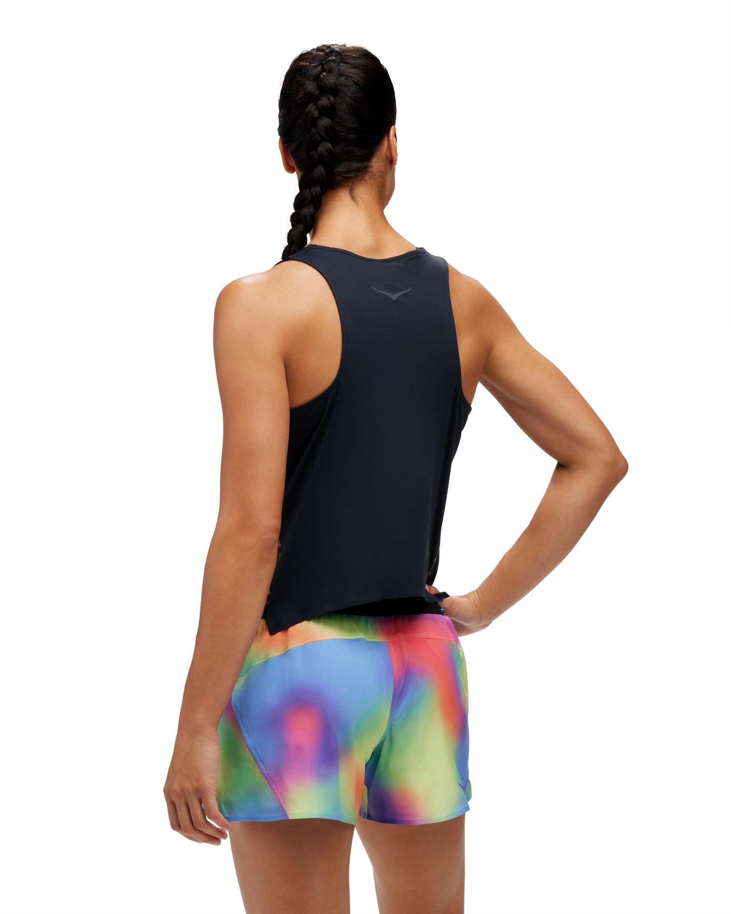 svart färg med snygga detaljer i multifärger. Hos Hoka specialisterna i Sverige.