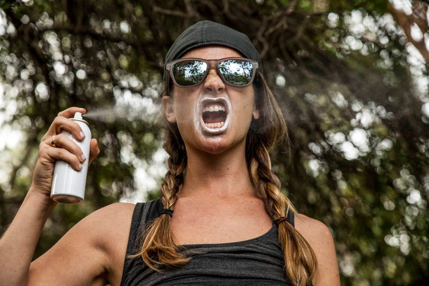 goodr Going to valhalla....witness! Fräcka grå löparglasögon med speglande glas. Väger inget och sitter där dom ska under de flesta aktiviteter. Hoppa