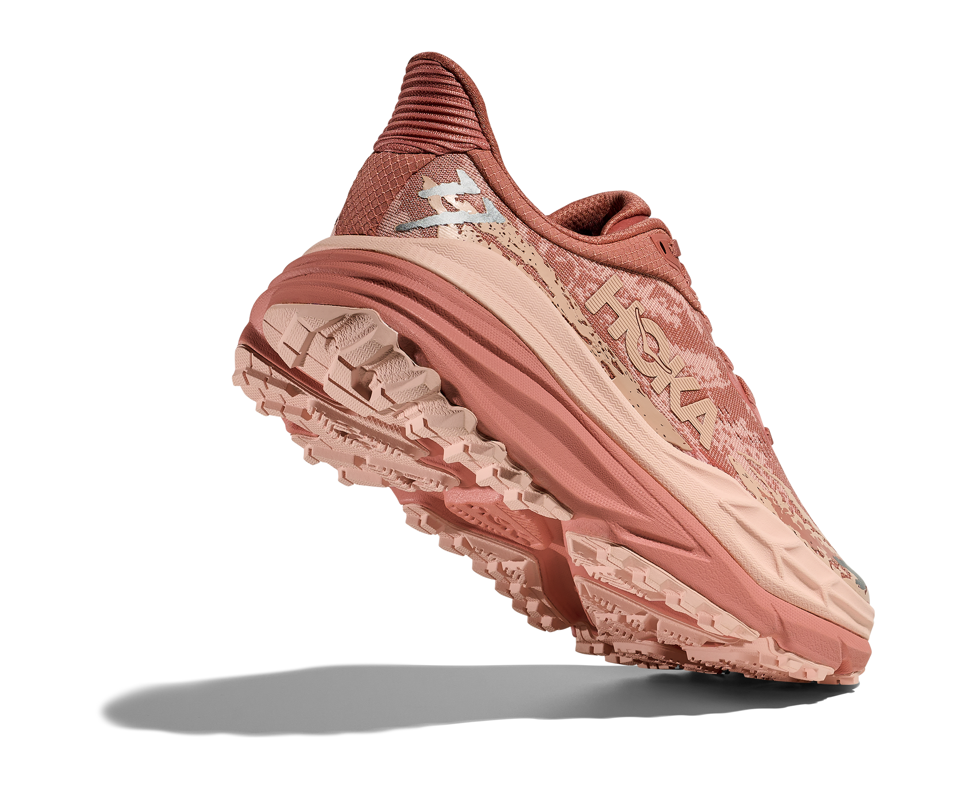  dammodell. Hybridsko för alla underlag. En av Hokas stabilaste skor med pronationsstöd. En väldämpad sko som avlastar rygg och knä. Färgen här är rosa och beige. 
