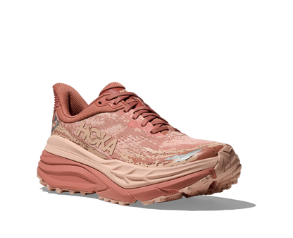  dammodell. Hybridsko för alla underlag. En av Hokas stabilaste skor med pronationsstöd. En väldämpad sko som avlastar rygg och knä. Färgen här är rosa och beige. 