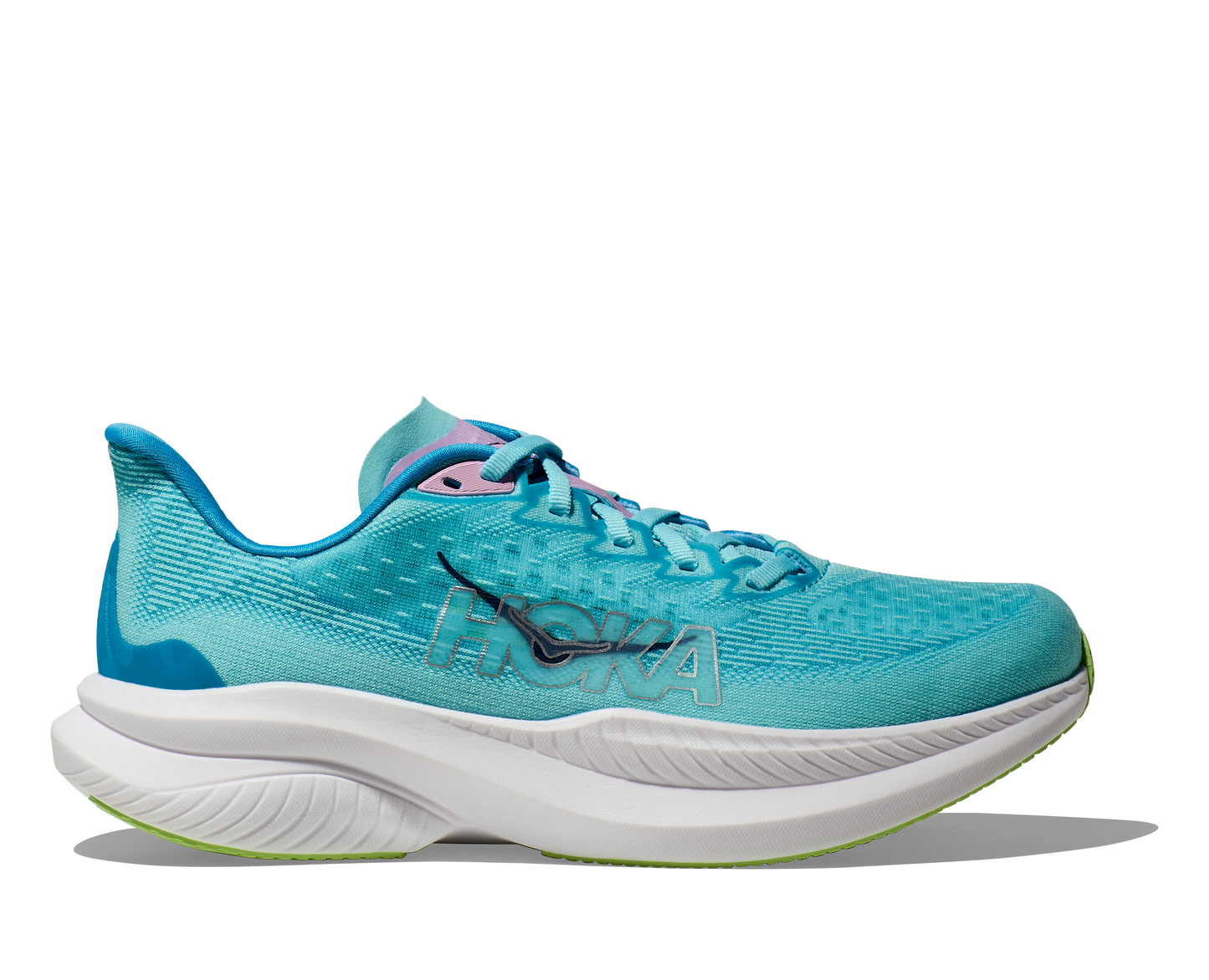 Hoka W Mach 6 (CSSW) - En snabb löparsko med skön dämpning. Blå/Vitt färg med lila och gröna detaljer. 