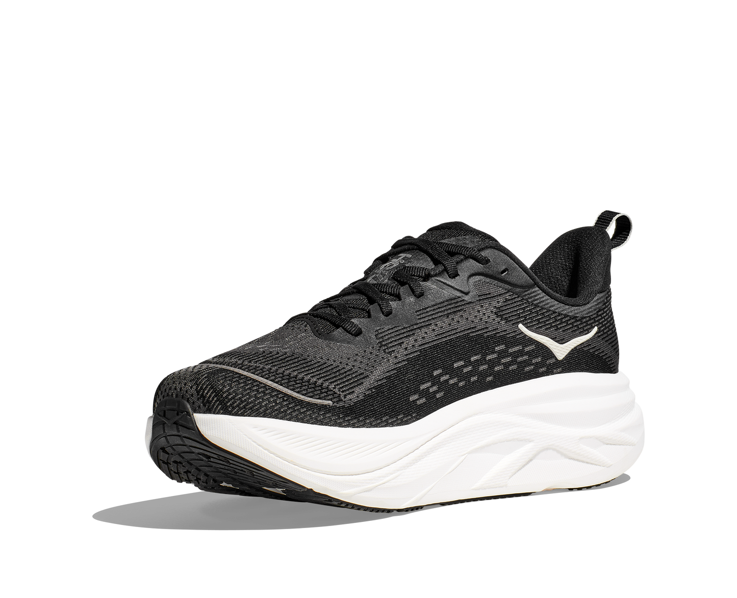 Hoka M Skyflow. Utmärkt sko för att lägga något lite extra på dagens runda! Svart och vit färg.
