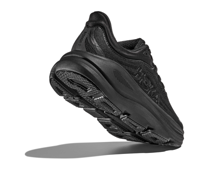  dämpad damsko. Perfekt för en mjuk och skonsam löpning. Även en super bra arbetssko som avlastar kroppen under hela dagen. Här i svart färg. Köp hos dina Hoka specialister i Sverige idag!