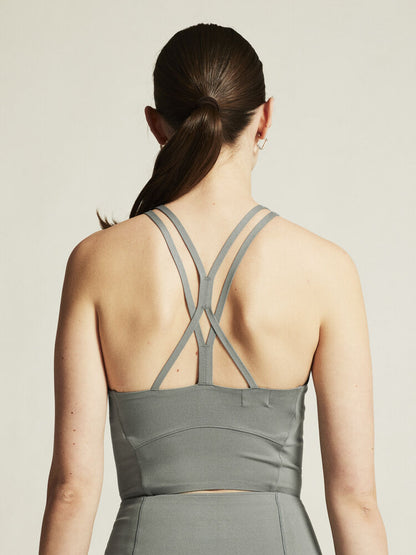 Craft Collective Cropped Singlet W. Mjukt och stretchigt träningslinne till dam. Plagget har en kort