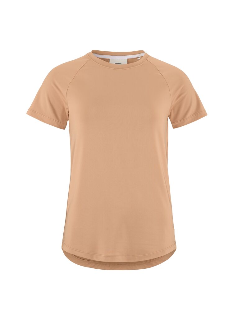 Craft Collective SS Tee W. Tränings-t-shirt med stilren design för dam. Raglanärmar och rundad nederkant för en feminin siluett. Här i rosa nyans.