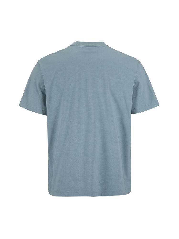  avslappnad t-shirt till herr för träning och vardag. Bröstficka på vänster sida. Craft etikett nedtill på vänster sida. 