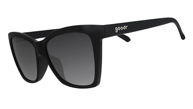 goodr New Wave Renegade. Edgy svarta ramar och matchande linser i Pop-G ram. Polariserade och glider och stutsar inte i ansiktet.