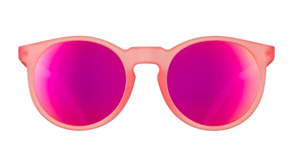 goodr Influencers Pay Double. Framtagna för att vara snygga träningsglasögon som sitter där dom ska under aktivitet. Dessa rosa runda bågar med speglande glas ger en somrig look som passar utmärkt till vardags och träning. 