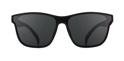 goodr The Future is Void. Svarta träningsglasögon som får dig att se lite extra cool ut. Sitter där dom ska trots aktiva dagar.