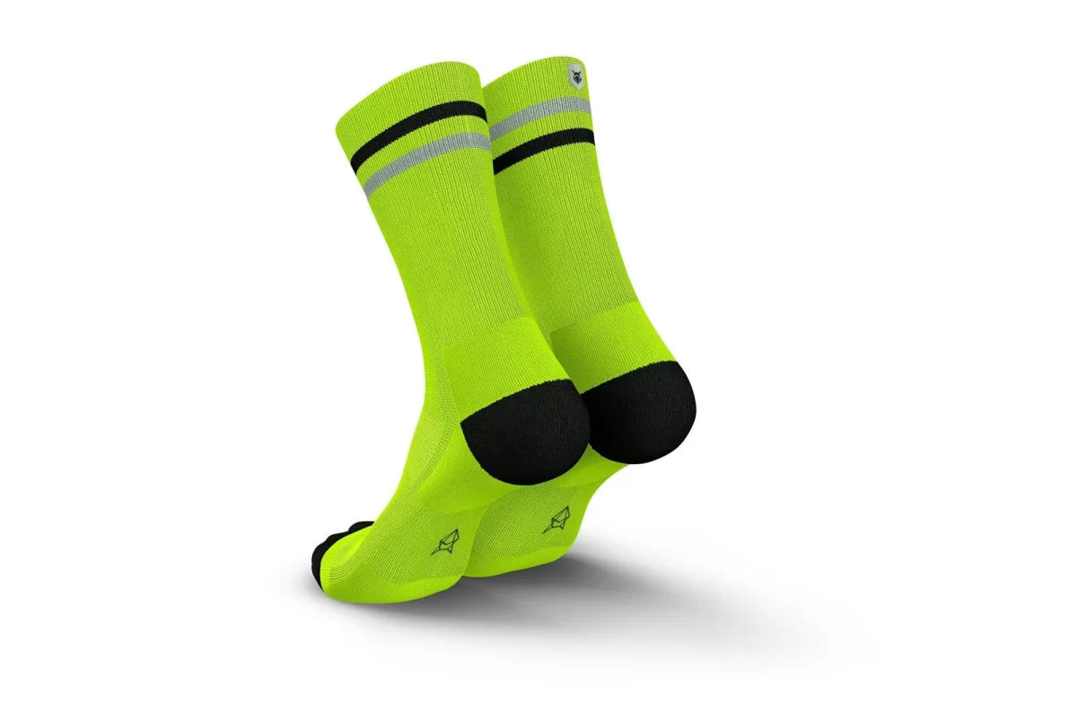 Incylence High-Viz Canary. Neon gröna löparstrumpor som håller dig fri från skav. Synliga i mörker.